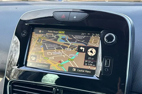 Renault Clio 0.9 TCe Iconic Euro 6 (s/s) 5dr