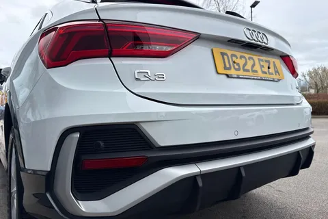Audi Q3 2.0 TDI 40 S line Sportback S Tronic quattro Euro 6 (s/s) 5dr