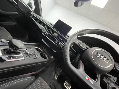 AUDI A4 1.4T FSI Black Edition 4dr S Tronic