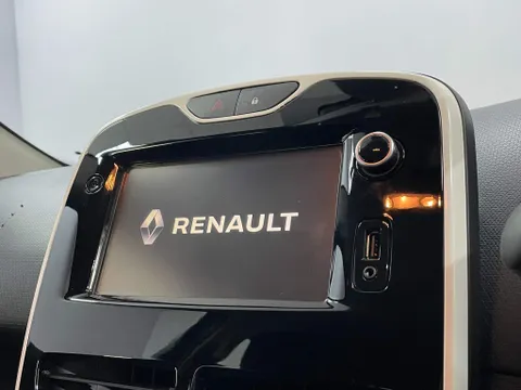 RENAULT CLIO 1.2 16V Dynamique Nav 5dr