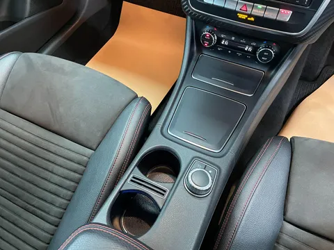 MERCEDES-BENZ A CLASS A180 AMG Line Premium 5dr Auto