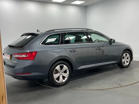 SKODA SUPERB 2.0 TDI CR SE Business 5dr