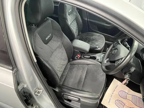 SKODA OCTAVIA 2.0 TDI CR 184 Scout 4x4 5dr DSG