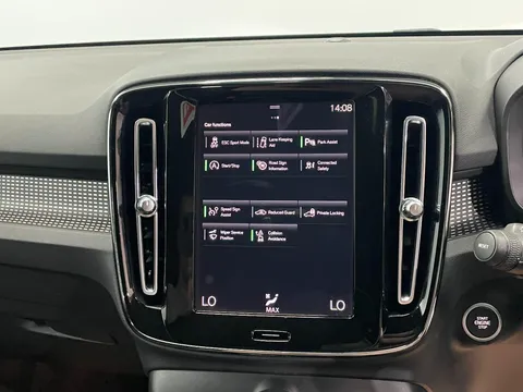 VOLVO XC40 1.5 T3 [163] R DESIGN 5dr Geartronic