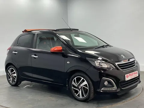 PEUGEOT 108 1.2 PureTech Roland Garros 5dr
