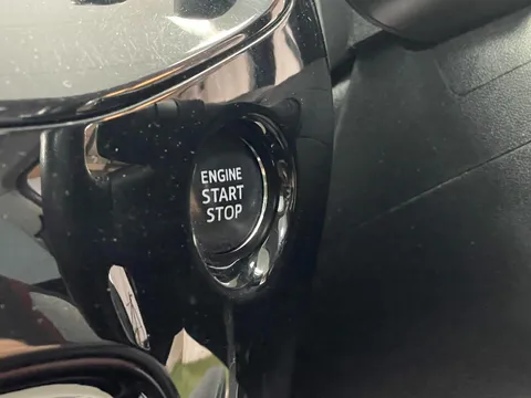 PEUGEOT 108 1.2 PureTech Roland Garros 5dr