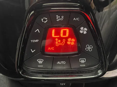 PEUGEOT 108 1.2 PureTech Roland Garros 5dr