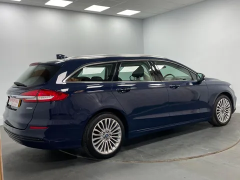 FORD MONDEO 2.0 Hybrid Titanium Edition 5dr Auto