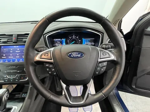 FORD MONDEO 2.0 Hybrid Titanium Edition 5dr Auto