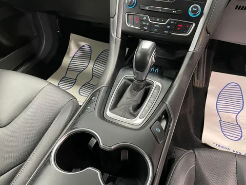 FORD MONDEO 2.0 Hybrid Titanium Edition 5dr Auto