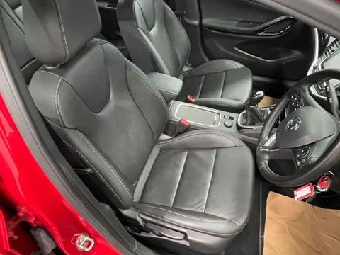 VAUXHALL ASTRA 1.4T 16V 150 Elite Nav 5dr
