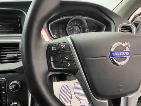VOLVO V40 D3 SE Lux Nav 5dr Geartronic