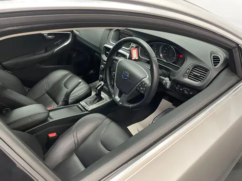 VOLVO V40 D3 SE Lux Nav 5dr Geartronic