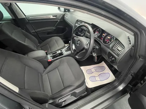 VOLKSWAGEN GOLF 1.6 TDI Match 5dr DSG