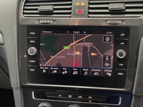VOLKSWAGEN GOLF 1.6 TDI Match 5dr DSG