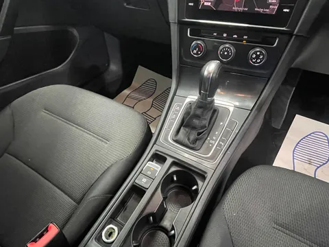VOLKSWAGEN GOLF 1.6 TDI Match 5dr DSG