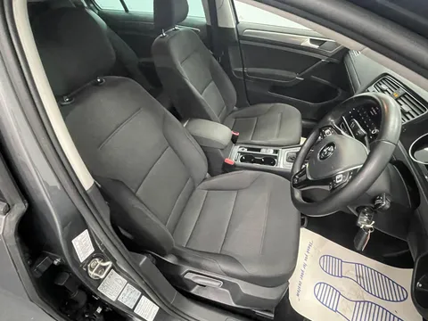 VOLKSWAGEN GOLF 1.6 TDI Match 5dr DSG