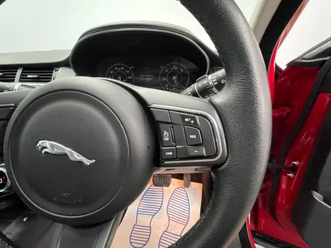 JAGUAR E-PACE 2.0d 5dr Auto
