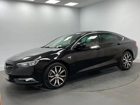 VAUXHALL INSIGNIA DIESEL GRAND SPORT 2.0 Turbo D SRi Nav 5dr