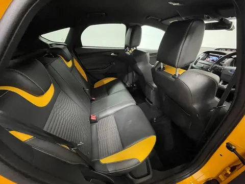 FORD FOCUS 2.0T EcoBoost ST-2 5dr
