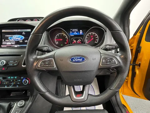 FORD FOCUS 2.0T EcoBoost ST-2 5dr