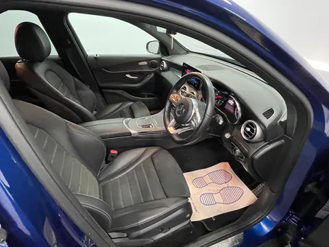 MERCEDES-BENZ GLC GLC 220d 4Matic AMG Line 5dr 9G-Tronic