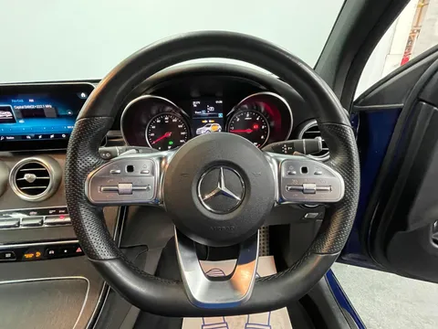 MERCEDES-BENZ GLC GLC 220d 4Matic AMG Line 5dr 9G-Tronic