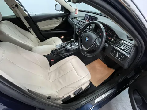 BMW 3 SERIES 320d Luxury 5dr Step Auto [Business Media]