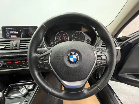 BMW 3 SERIES 320d Luxury 5dr Step Auto [Business Media]