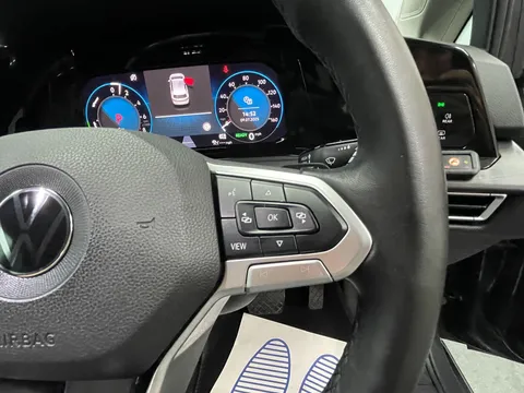 VOLKSWAGEN GOLF 1.4 TSI eHybrid Style 5dr DSG