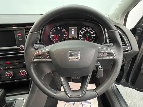 SEAT LEON 1.6 TDI SE 5dr DSG [Technology Pack]