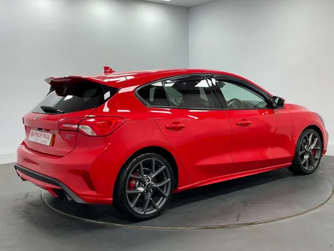 FORD FOCUS 2.3 EcoBoost ST 5dr