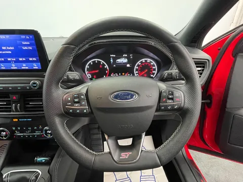 FORD FOCUS 2.3 EcoBoost ST 5dr