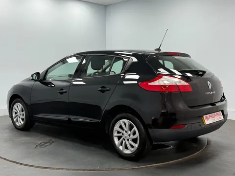 RENAULT MEGANE 1.5 dCi 110 Dynamique TomTom 5dr [Start Stop]
