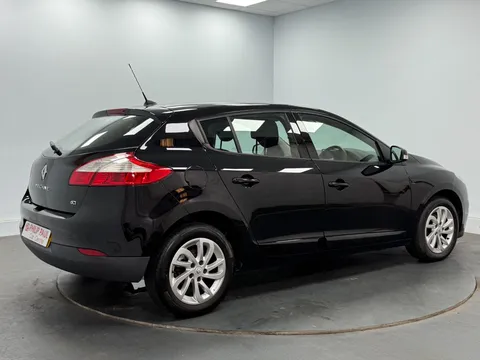 RENAULT MEGANE 1.5 dCi 110 Dynamique TomTom 5dr [Start Stop]