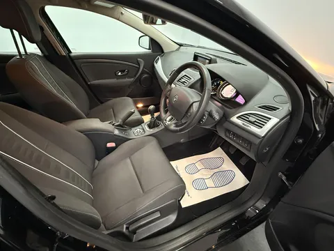 RENAULT MEGANE 1.5 dCi 110 Dynamique TomTom 5dr [Start Stop]
