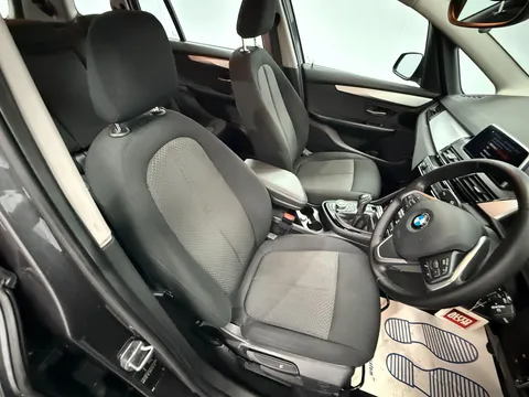 BMW 2 SERIES 218d SE 5dr