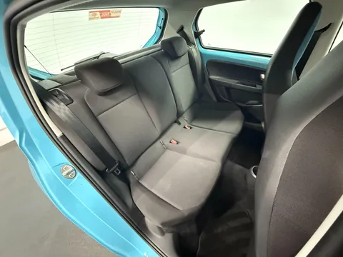 VOLKSWAGEN UP 1.0 Move Up 5dr