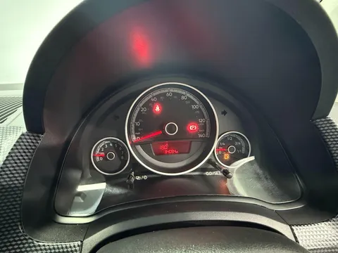 VOLKSWAGEN UP 1.0 Move Up 5dr