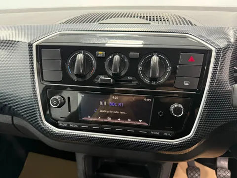 VOLKSWAGEN UP 1.0 Move Up 5dr
