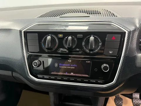 VOLKSWAGEN UP 1.0 Move Up 5dr