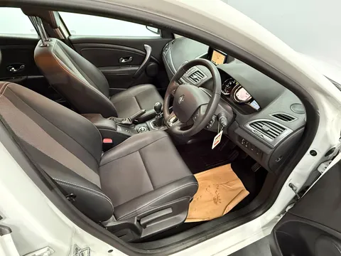 RENAULT MEGANE 1.5 dCi Dynamique Nav 5dr