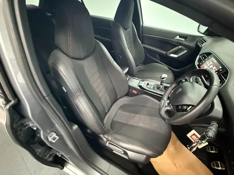 PEUGEOT 308 1.6 BlueHDi 120 GT Line 5dr