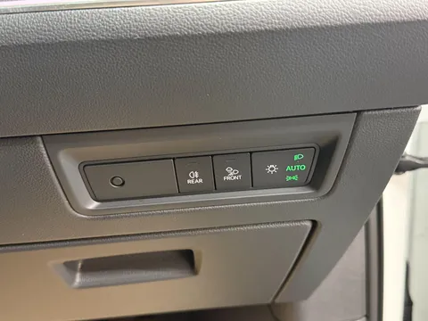 VOLKSWAGEN TOUAREG 3.0 V6 TDI 4M 231 R-Line Tech Plus 5dr Tip Auto