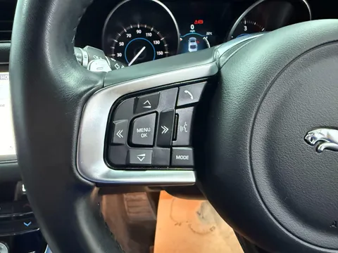 JAGUAR XF 2.0d [240] R-Sport 4dr Auto AWD