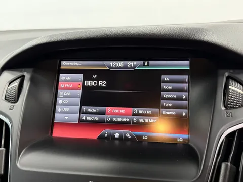 FORD FOCUS 1.6 125 Titanium 5dr Powershift