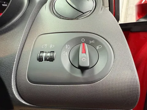 SEAT IBIZA 1.4 Toca 5dr