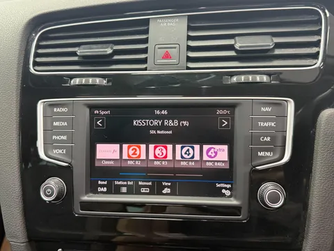 VOLKSWAGEN GOLF 1.4 TSI 150 GT Edition 3dr