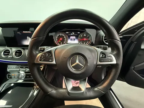 MERCEDES-BENZ E CLASS E220d AMG Line 4dr 9G-Tronic