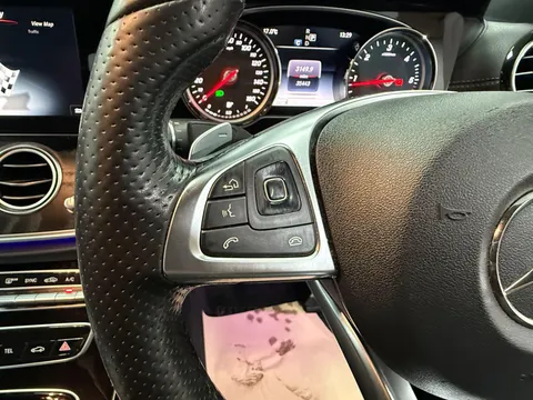 MERCEDES-BENZ E CLASS E220d AMG Line 4dr 9G-Tronic